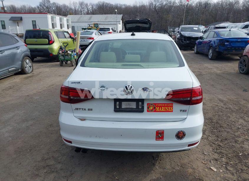 Photo 17 of 2017 Volkswagen Jetta 1.4T SE (VIN 3VWDB7AJ9HM246806)