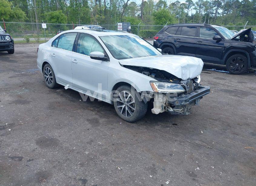 2017 Volkswagen Jetta 1.4T SE (VIN 3VWDB7AJ9HM265257) main photo