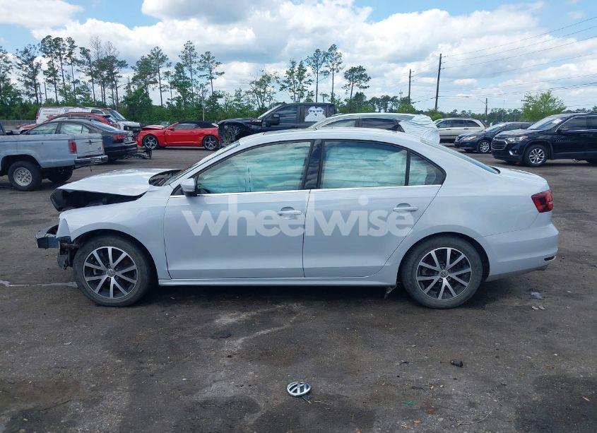 Photo 14 of 2017 Volkswagen Jetta 1.4T SE (VIN 3VWDB7AJ9HM265257)