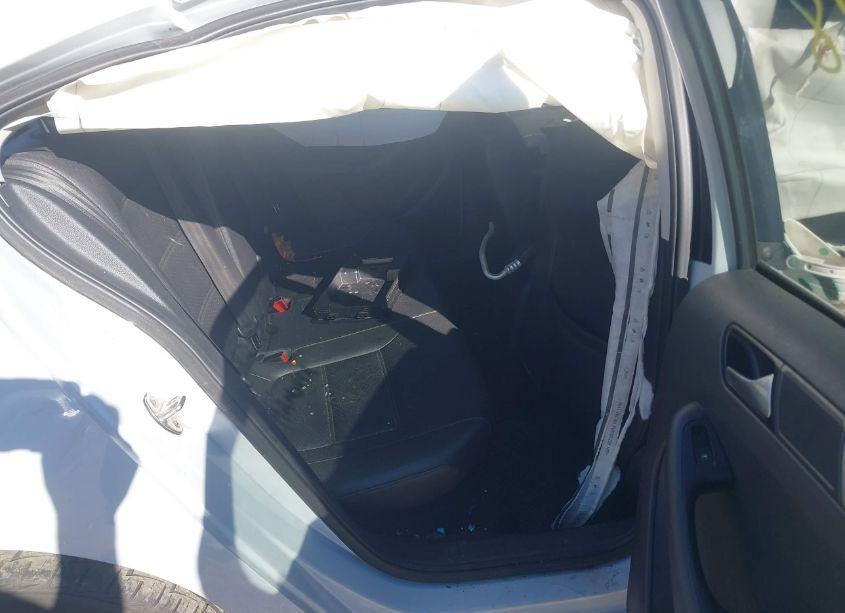 Photo 8 of 2017 Volkswagen Jetta 1.4T SE (VIN 3VWDB7AJ9HM295018)