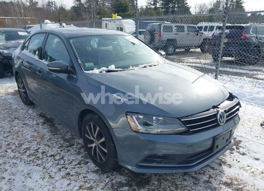 Photo 13 of 2017 Volkswagen Jetta 1.4T SE (VIN 3VWDB7AJ9HM298629)