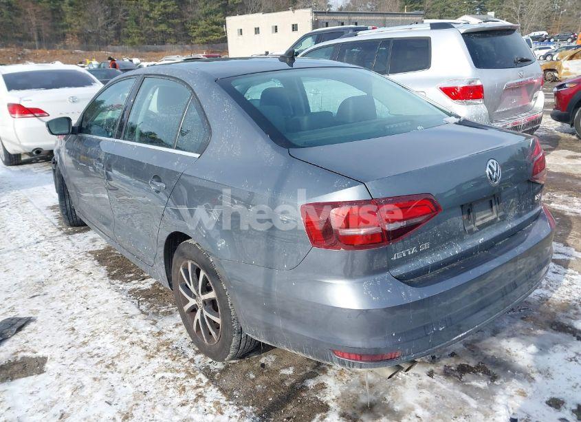 Photo 3 of 2017 Volkswagen Jetta 1.4T SE (VIN 3VWDB7AJ9HM298629)