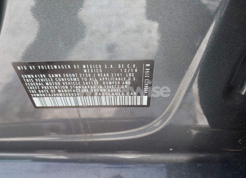 Photo 9 of 2017 Volkswagen Jetta 1.4T SE (VIN 3VWDB7AJ9HM298629)