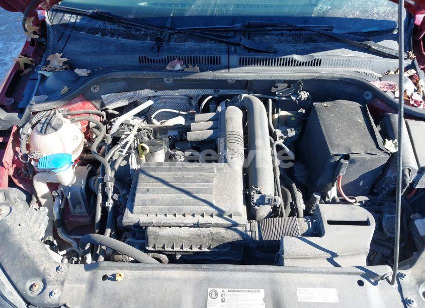 Photo 10 of 2017 Volkswagen Jetta 1.4T SE (VIN 3VWDB7AJ9HM323142)