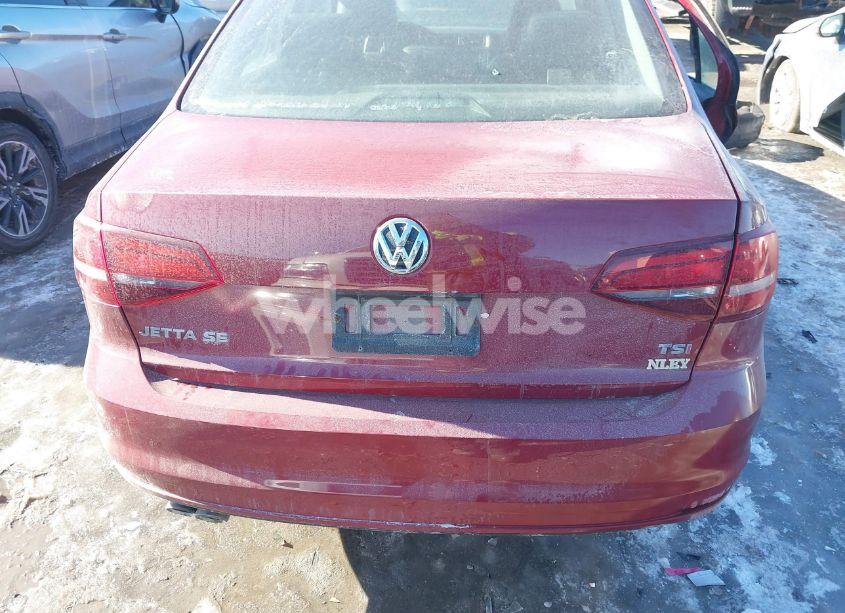 Photo 16 of 2017 Volkswagen Jetta 1.4T SE (VIN 3VWDB7AJ9HM323142)