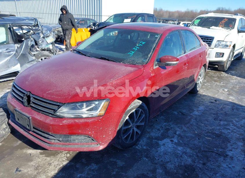 Photo 2 of 2017 Volkswagen Jetta 1.4T SE (VIN 3VWDB7AJ9HM323142)