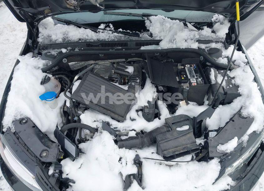 Photo 10 of 2017 Volkswagen Jetta 1.4T SE (VIN 3VWDB7AJ9HM374592)