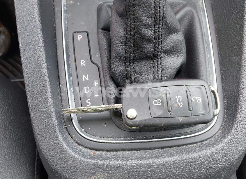 Photo 11 of 2017 Volkswagen Jetta 1.4T SE (VIN 3VWDB7AJ9HM374592)