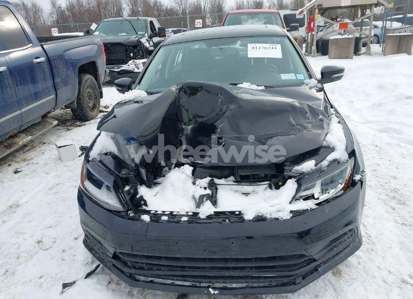 Photo 13 of 2017 Volkswagen Jetta 1.4T SE (VIN 3VWDB7AJ9HM374592)