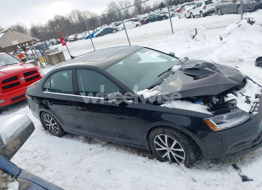 Photo 14 of 2017 Volkswagen Jetta 1.4T SE (VIN 3VWDB7AJ9HM374592)