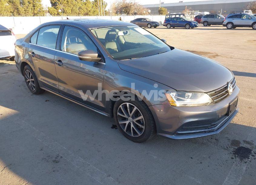 2017 Volkswagen Jetta 1.4T SE (VIN 3VWDB7AJ9HM406246) main photo