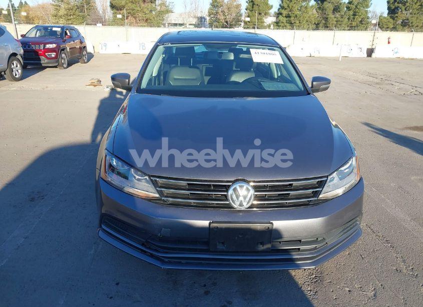 Photo 12 of 2017 Volkswagen Jetta 1.4T SE (VIN 3VWDB7AJ9HM406246)