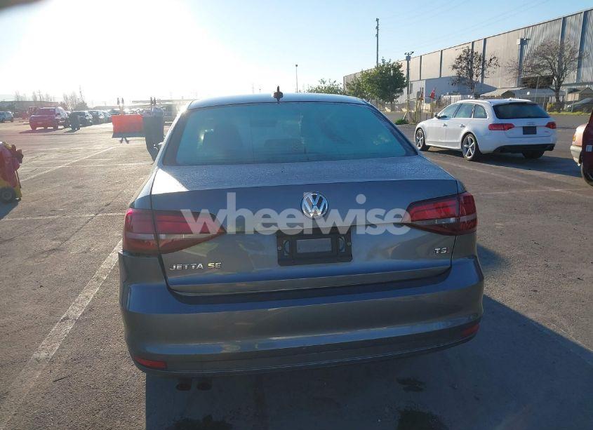 Photo 16 of 2017 Volkswagen Jetta 1.4T SE (VIN 3VWDB7AJ9HM406246)