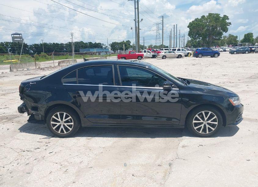 Photo 14 of 2017 Volkswagen Jetta 1.4T SE (VIN 3VWDB7AJXHM201714)