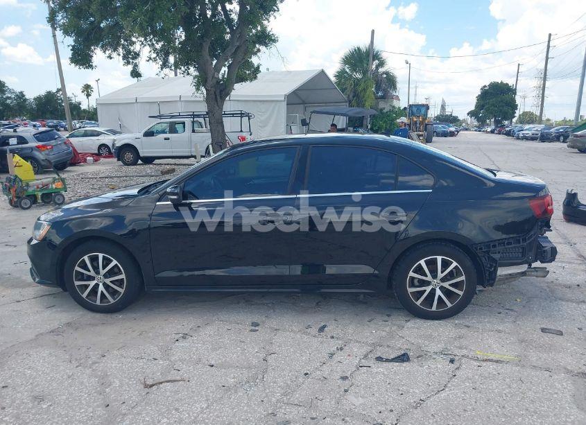 Photo 15 of 2017 Volkswagen Jetta 1.4T SE (VIN 3VWDB7AJXHM201714)