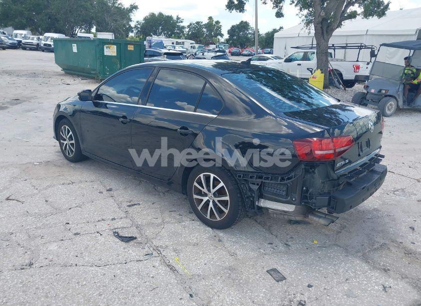 Photo 3 of 2017 Volkswagen Jetta 1.4T SE (VIN 3VWDB7AJXHM201714)