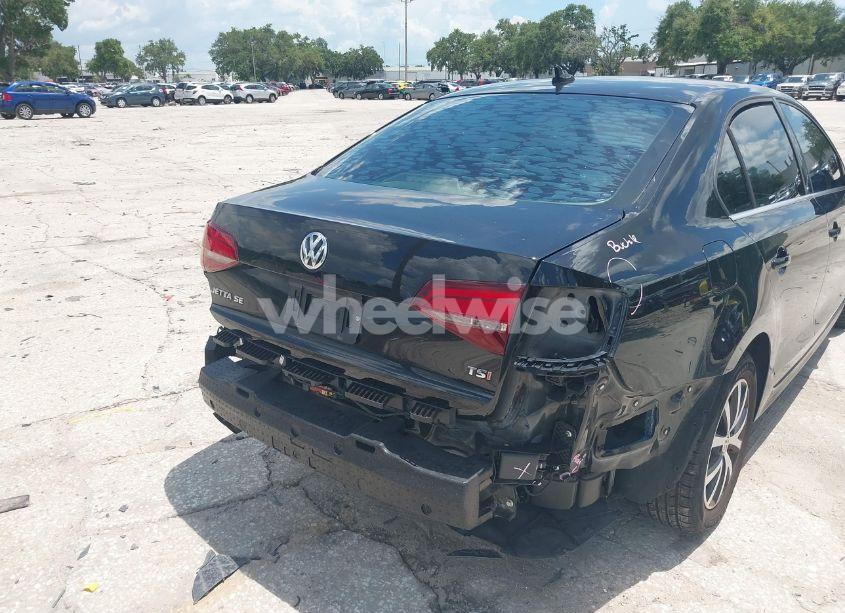 Photo 6 of 2017 Volkswagen Jetta 1.4T SE (VIN 3VWDB7AJXHM201714)
