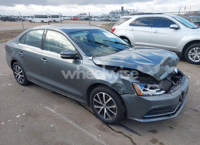 2017 Volkswagen Jetta 1.4T SE (VIN 3VWDB7AJXHM231800) main photo