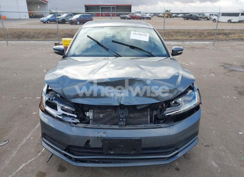 Photo 13 of 2017 Volkswagen Jetta 1.4T SE (VIN 3VWDB7AJXHM231800)