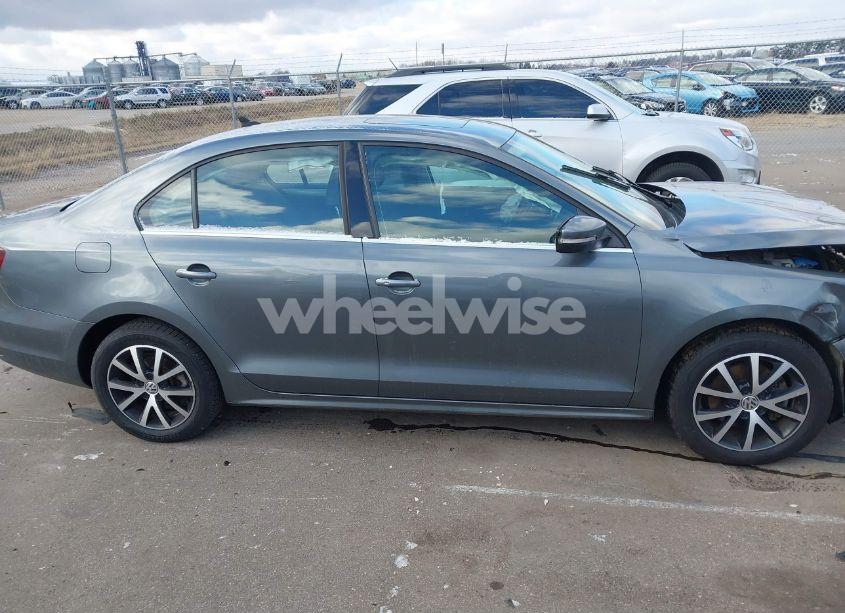 Photo 14 of 2017 Volkswagen Jetta 1.4T SE (VIN 3VWDB7AJXHM231800)