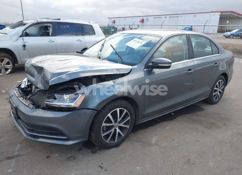 Photo 2 of 2017 Volkswagen Jetta 1.4T SE (VIN 3VWDB7AJXHM231800)