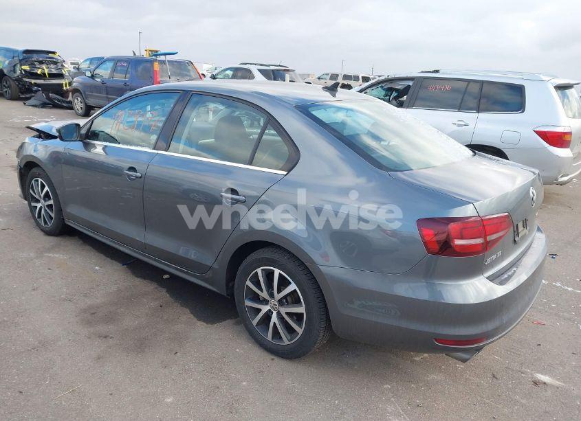 Photo 3 of 2017 Volkswagen Jetta 1.4T SE (VIN 3VWDB7AJXHM231800)