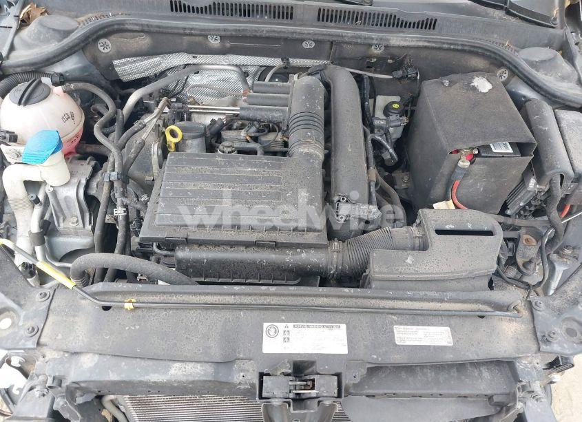 Photo 10 of 2017 Volkswagen Jetta 1.4T SE (VIN 3VWDB7AJXHM264246)