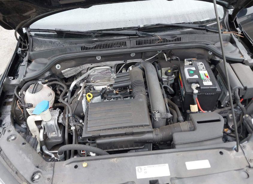 Photo 10 of 2017 Volkswagen Jetta 1.4T SE (VIN 3VWDB7AJXHM266434)