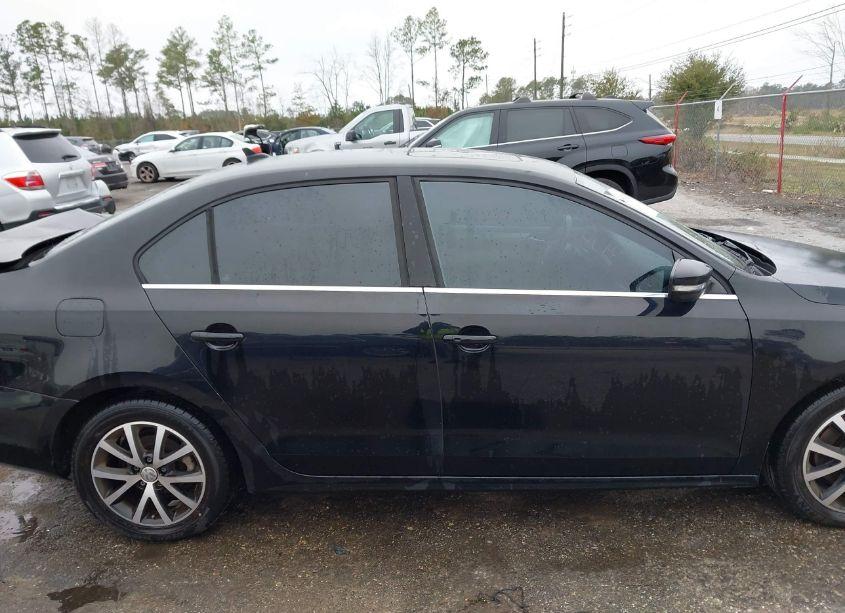 Photo 13 of 2017 Volkswagen Jetta 1.4T SE (VIN 3VWDB7AJXHM266434)