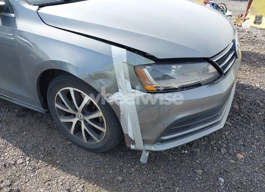 Photo 18 of 2017 Volkswagen Jetta 1.4T SE (VIN 3VWDB7AJXHM307368)