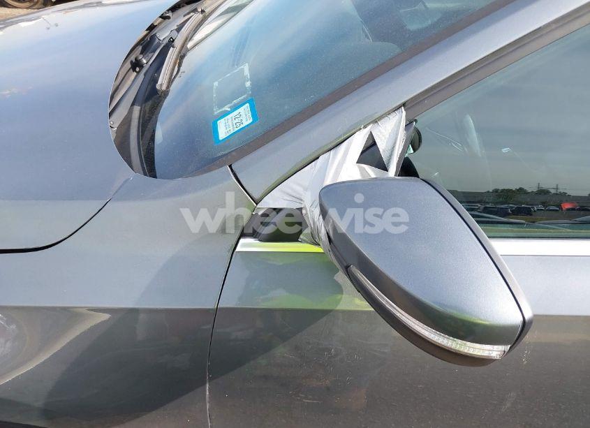 Photo 6 of 2017 Volkswagen Jetta 1.4T SE (VIN 3VWDB7AJXHM307368)