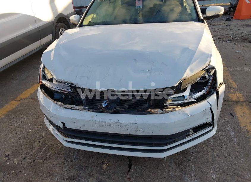 Photo 6 of 2017 Volkswagen Jetta 1.4T SE (VIN 3VWDB7AJXHM335123)