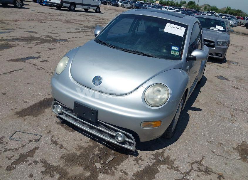 Photo 2 of 2001 Volkswagen New BEETLE GLX (VIN 3VWDC21CX1M414377)