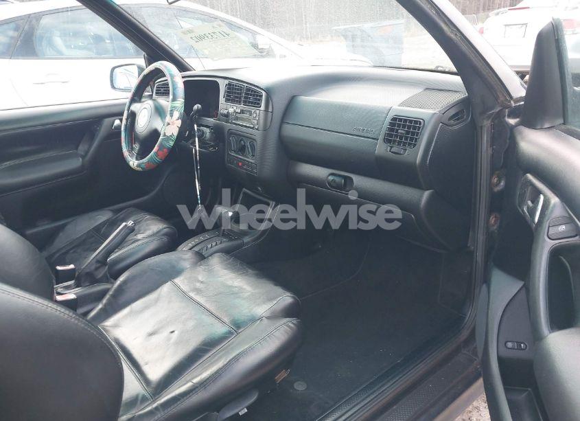 Photo 5 of 2002 Volkswagen Cabrio GLX (VIN 3VWDC21V32M804434)