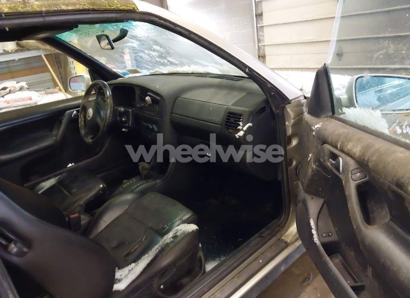 Photo 5 of 2000 Volkswagen Cabrio GLS (VIN 3VWDC21V3YM809948)