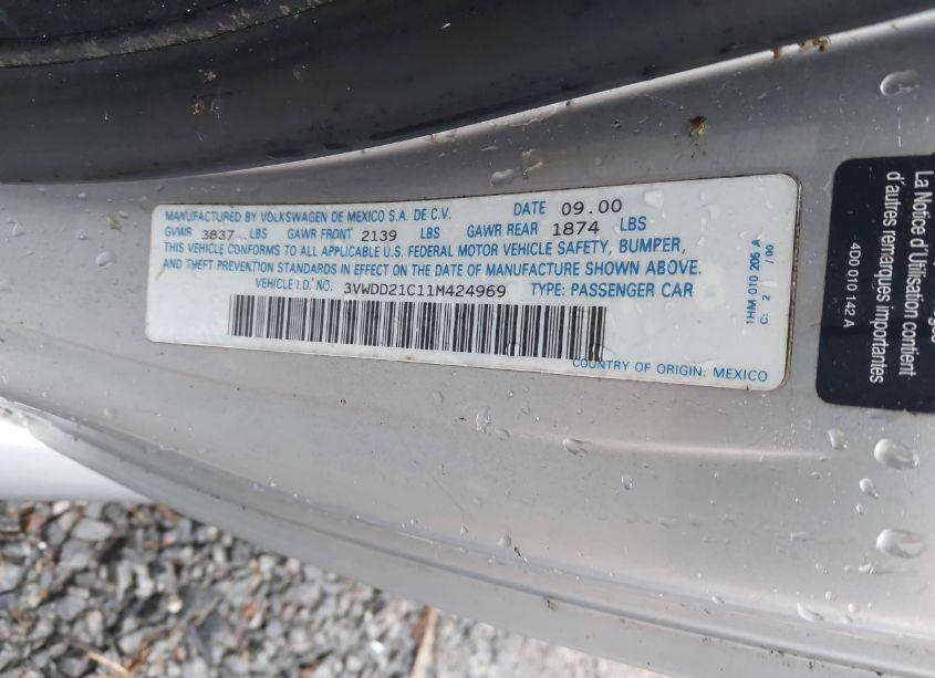 Photo 9 of 2001 Volkswagen New BEETLE GLX (VIN 3VWDD21C11M424969)