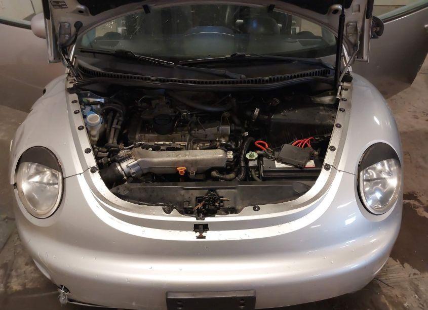 Photo 10 of 2001 Volkswagen New BEETLE GLX (VIN 3VWDD21C11M440783)