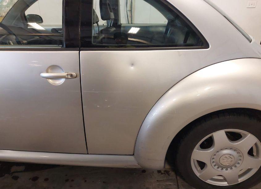 Photo 20 of 2001 Volkswagen New BEETLE GLX (VIN 3VWDD21C11M440783)