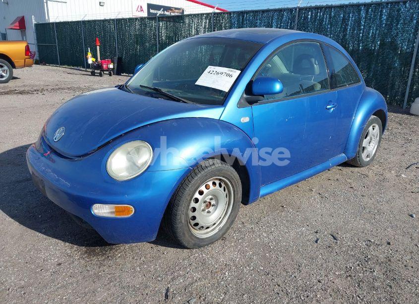 Photo 2 of 2000 Volkswagen New BEETLE GLX (VIN 3VWDD21C3YM429911)