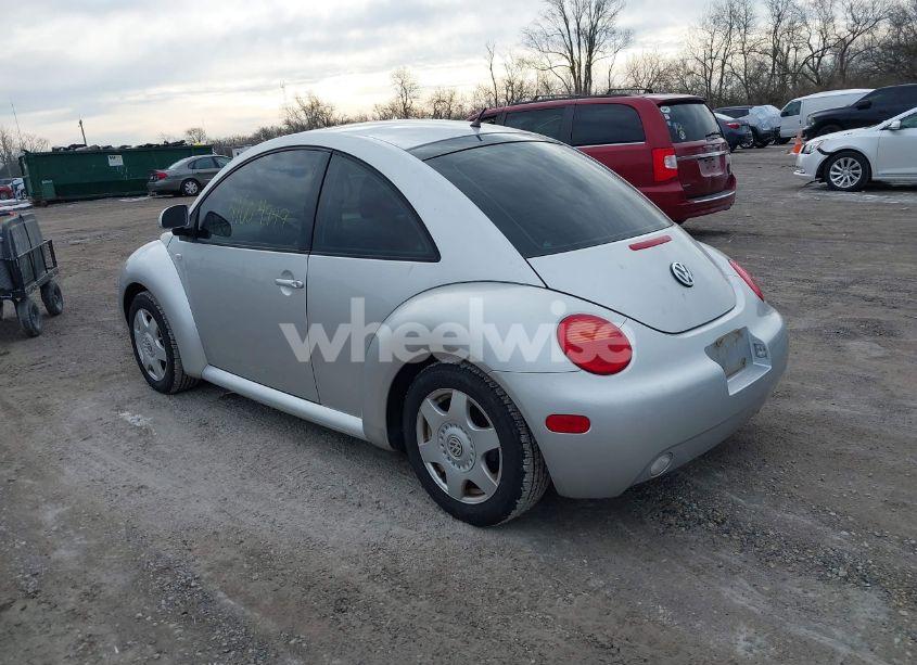 Photo 3 of 2000 Volkswagen New BEETLE GLX (VIN 3VWDD21C4YM426323)