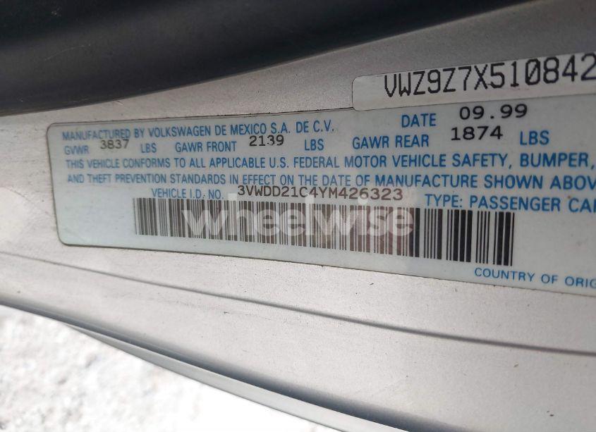 Photo 9 of 2000 Volkswagen New BEETLE GLX (VIN 3VWDD21C4YM426323)