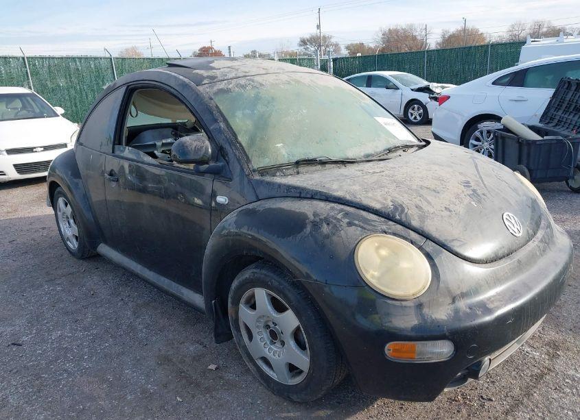 2000 Volkswagen New BEETLE GLX (VIN 3VWDD21C4YM443199) main photo