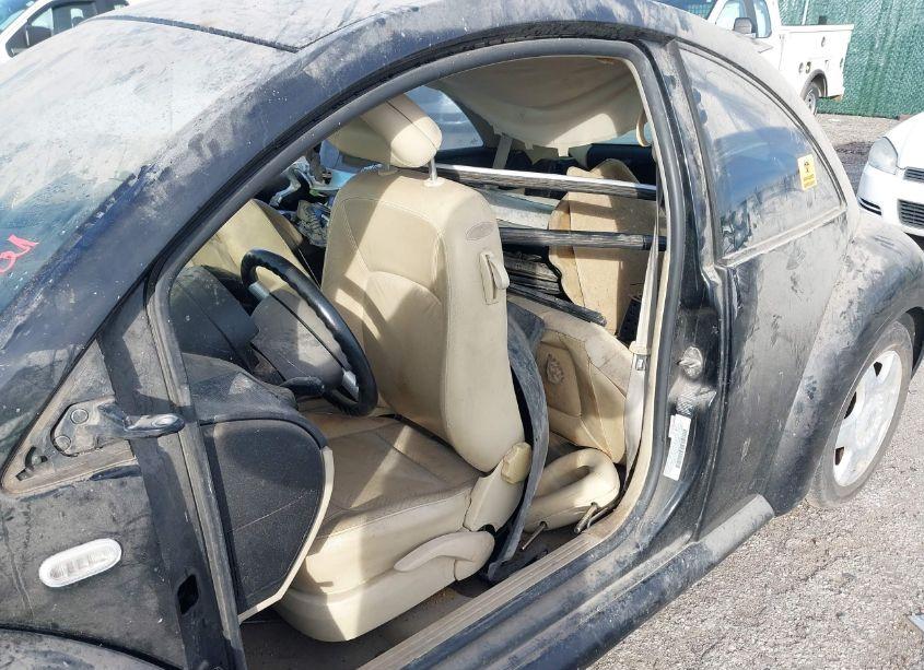 Photo 14 of 2000 Volkswagen New BEETLE GLX (VIN 3VWDD21C4YM443199)