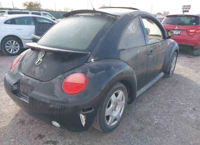 Photo 4 of 2000 Volkswagen New BEETLE GLX (VIN 3VWDD21C4YM443199)