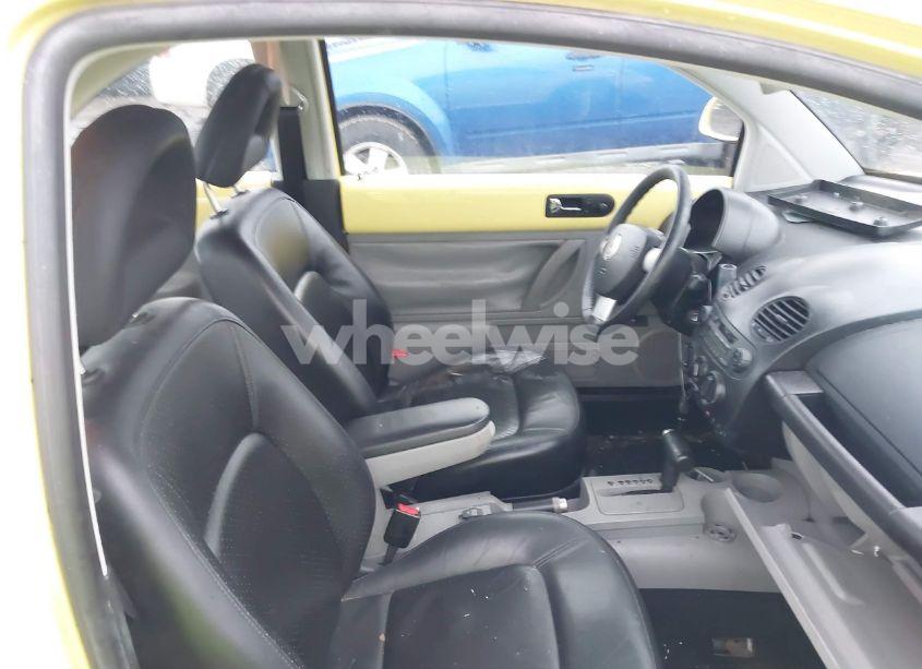 Photo 8 of 2000 Volkswagen New BEETLE GLX (VIN 3VWDD21C4YM490314)