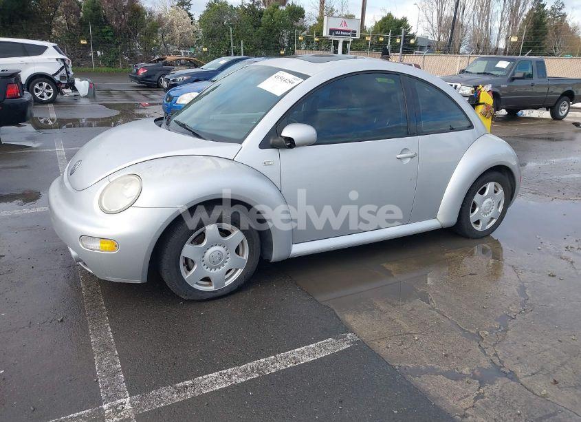 Photo 2 of 2001 Volkswagen New BEETLE GLX (VIN 3VWDD21C61M439550)