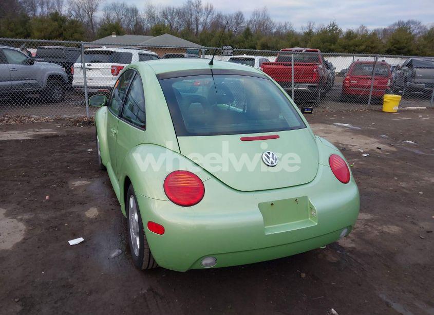 Photo 3 of 2001 Volkswagen New BEETLE GLX (VIN 3VWDD21C81M461520)