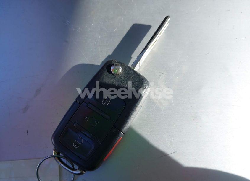 Photo 11 of 2002 Volkswagen New BEETLE GLX (VIN 3VWDD21C82M410830)