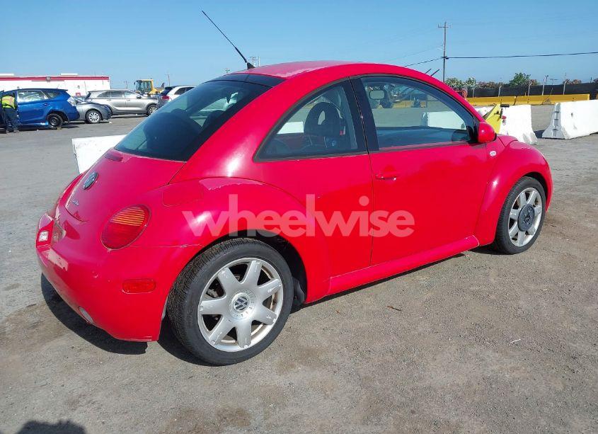 Photo 4 of 2002 Volkswagen New BEETLE GLX (VIN 3VWDD21C82M410830)