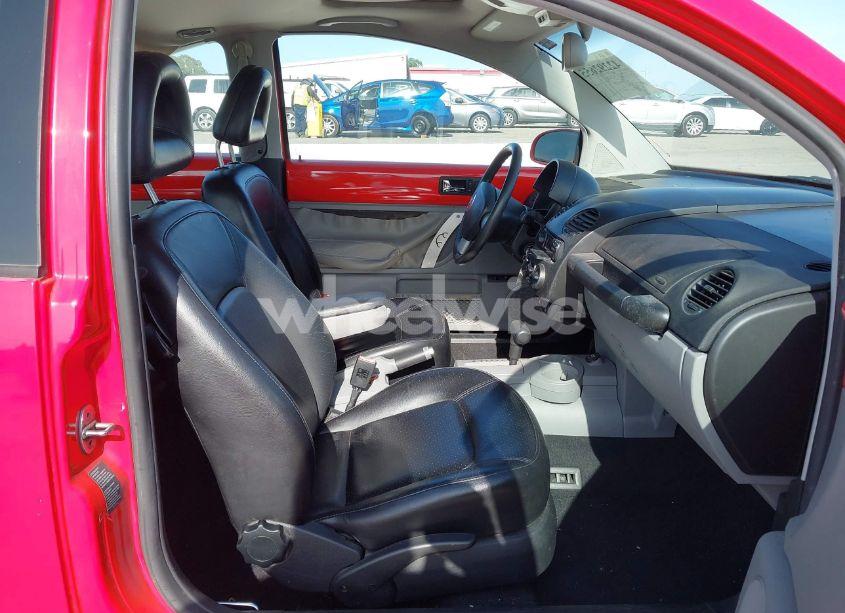 Photo 5 of 2002 Volkswagen New BEETLE GLX (VIN 3VWDD21C82M410830)